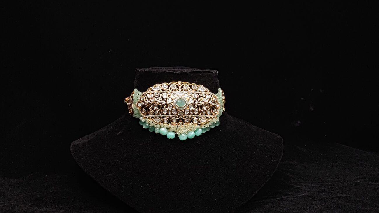 Glamorous Mint Green Royal Look Neck Choker Set